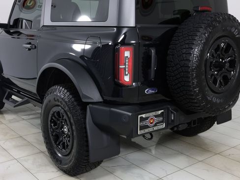 Used 2023 Ford Bronco Wildtrak AWD/4WD image 41