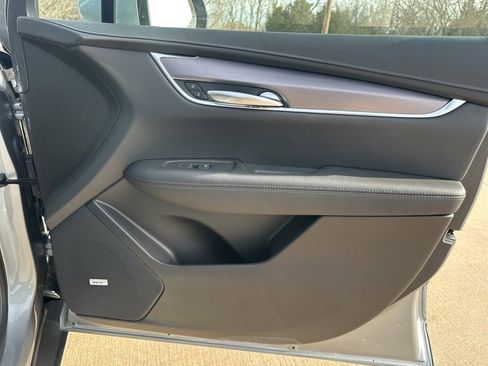 Used 2025 Cadillac XT5 Luxury image 43