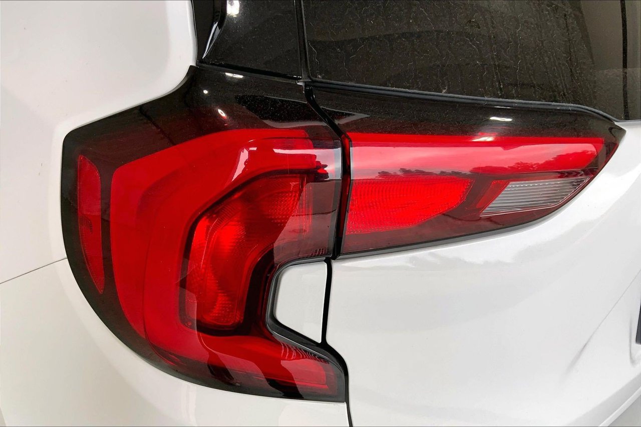 Used 2020 GMC Terrain SLE w/ Driver Convenience Package FWD image 13