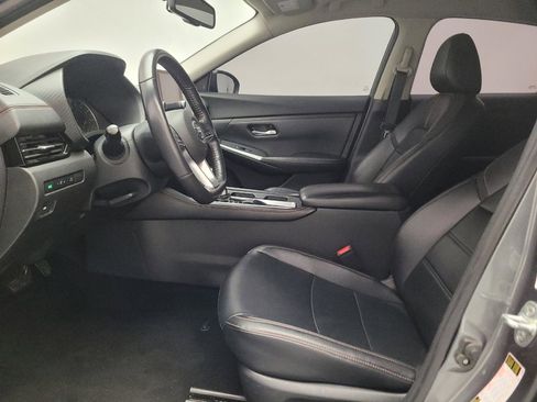 Used 2021 Nissan Sentra SR w/ SR Premium Package FWD image 17