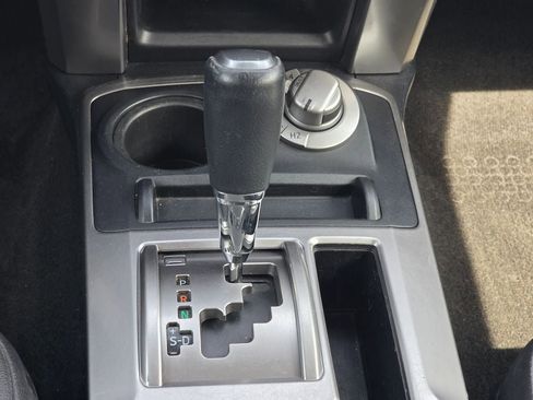 Used 2019 Toyota 4Runner SR5 Premium AWD/4WD image 16