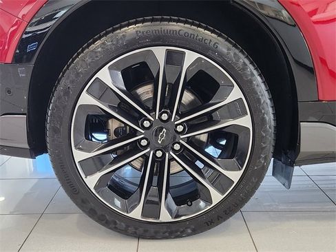 Used 2025 Chevrolet Blazer EV SS w/ Performance Package image 13