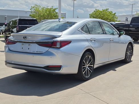 Used 2023 Lexus ES 250 w/ Premium Package AWD/4WD image 6