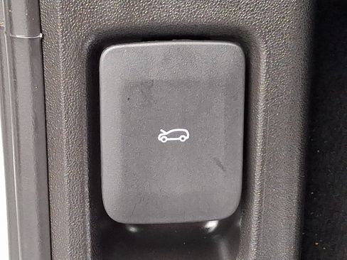 Used 2020 Land Rover Range Rover Evoque S AWD/4WD image 25