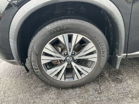 Used 2021 Nissan Rogue SV w/ Premium Package AWD/4WD image 8