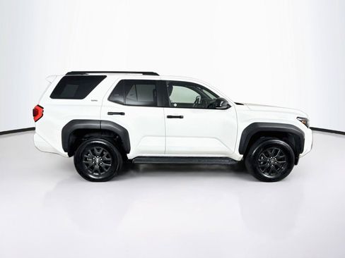 Used 2025 Toyota 4Runner SR5 AWD/4WD image 4