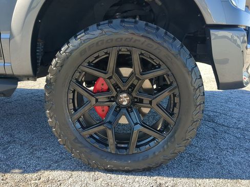 Used 2021 Ford F150 Lariat w/ Equipment Group 502A High image 9