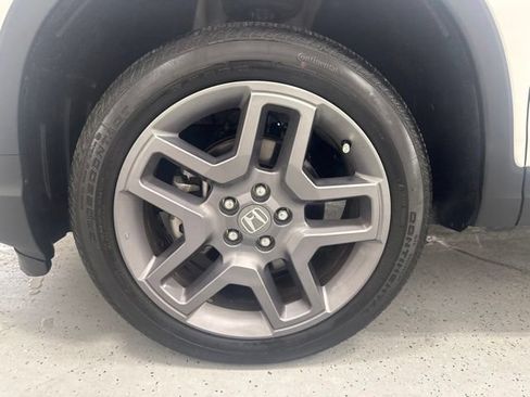Used 2023 Honda Passport EX-L image 9