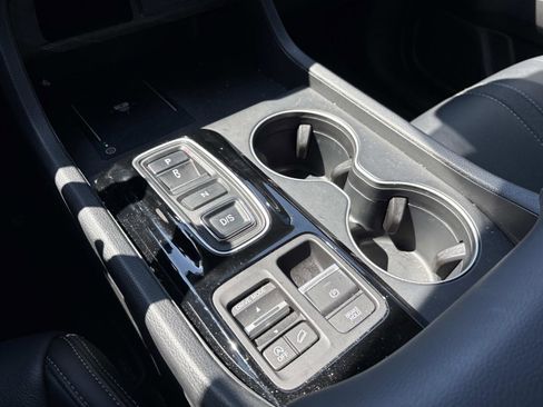 Used 2025 Honda Pilot EX-L image 26