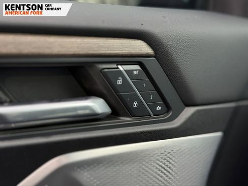 Used 2024 GMC Acadia Denali w/ Super Cruise Package image 25