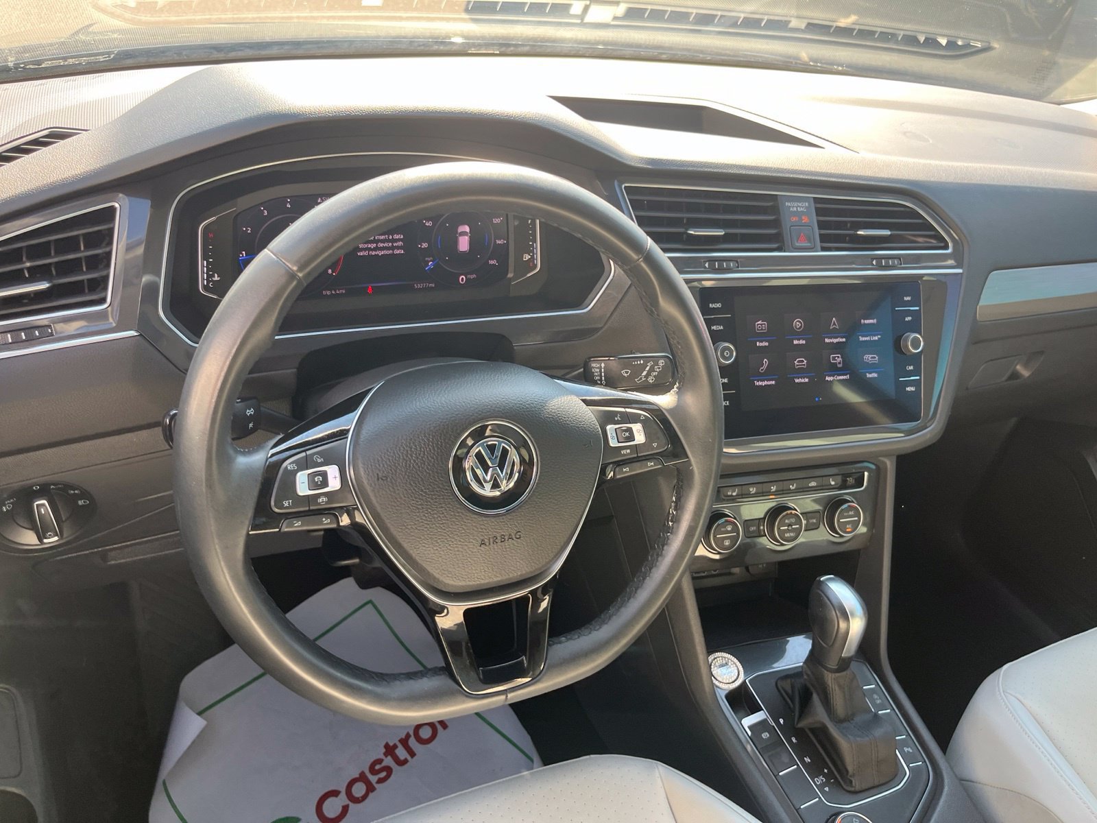 Used 2020 Volkswagen Tiguan SEL w/ 3rd Row Seat Package AWD/4WD image 35