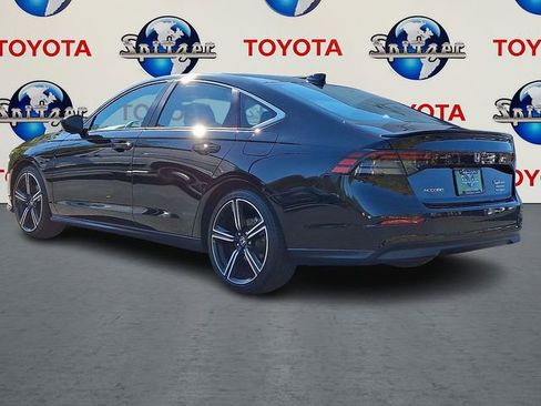 Used 2025 Honda Accord Sport image 6