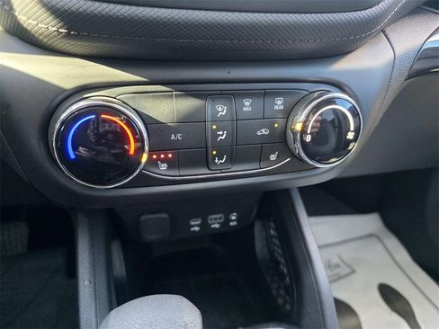 Used 2023 Chevrolet TrailBlazer LT image 10