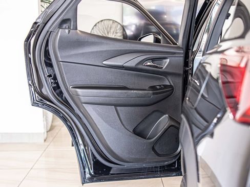 Used 2022 Chevrolet TrailBlazer LT FWD image 33