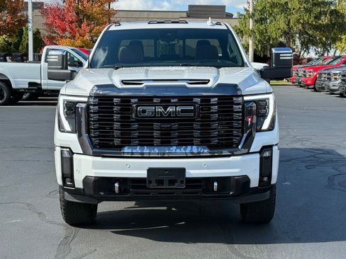 Used 2024 GMC Sierra 2500 Denali Ultimate w/ Max Trailering Package image 8