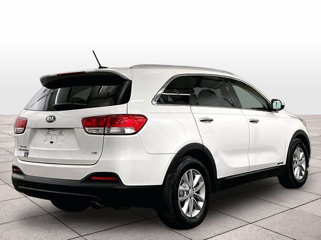 Used 2018 Kia Sorento LX AWD/4WD image 11