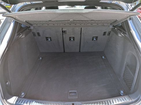 Certified 2019 Porsche Macan image 23
