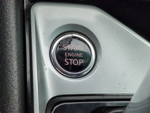 Used 2024 Nissan Altima 2.5 SV FWD image 25