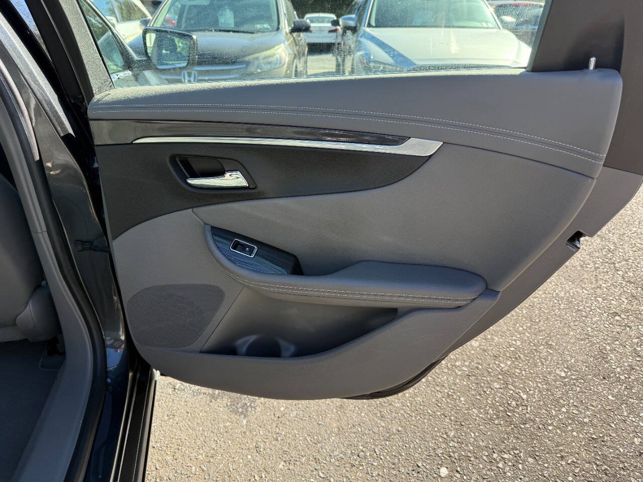 Used 2019 Chevrolet Impala LS FWD image 29