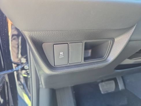 New 2027 Honda HR-V LX image 12