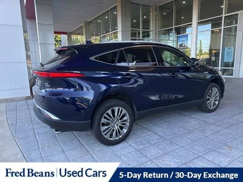 Used 2021 Toyota Venza XLE w/ Softex Package AWD/4WD image 10