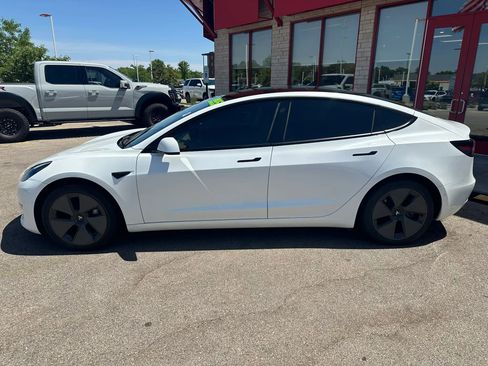 Used 2021 Tesla Model 3 Standard Range Plus RWD image 8