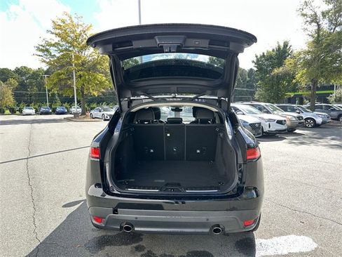 Used 2020 Jaguar F-PACE image 26