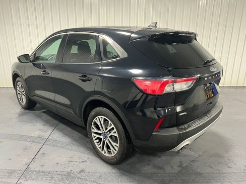 Used 2022 Ford Escape SEL image 17