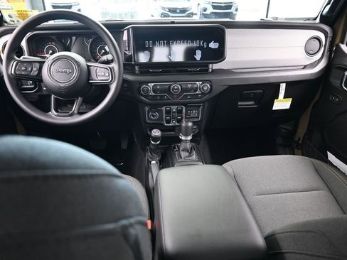 New 2026 Jeep Gladiator Sport image 31