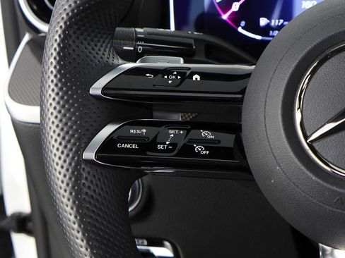 Used 2022 Mercedes-Benz C 300 Sedan image 30