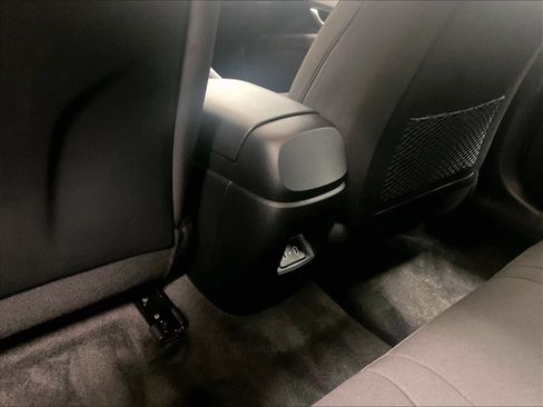 Used 2025 Hyundai Elantra SEL image 28