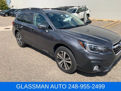 Used 2018 Subaru Outback 2.5i Limited AWD/4WD image 1
