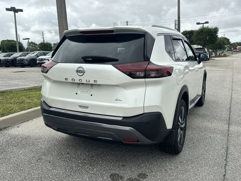 Certified 2023 Nissan Rogue SL w/ SL Premium Package FWD image 6