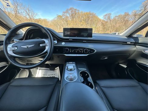 Used 2025 Genesis GV70 2.5T AWD/4WD image 26