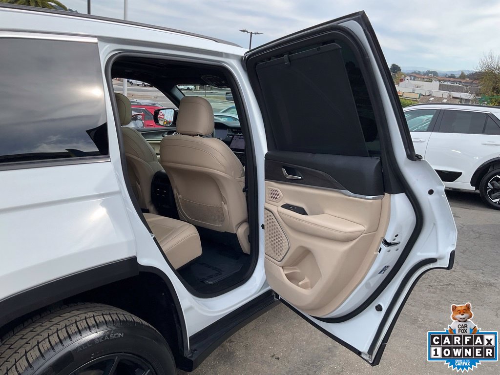 Used 2023 Jeep Grand Cherokee 4WD 4xe w/ Luxury Tech Group II image 49