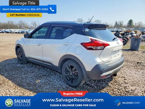 Used 2020 Nissan Kicks SR w/ SR Premium Package FWD image 3