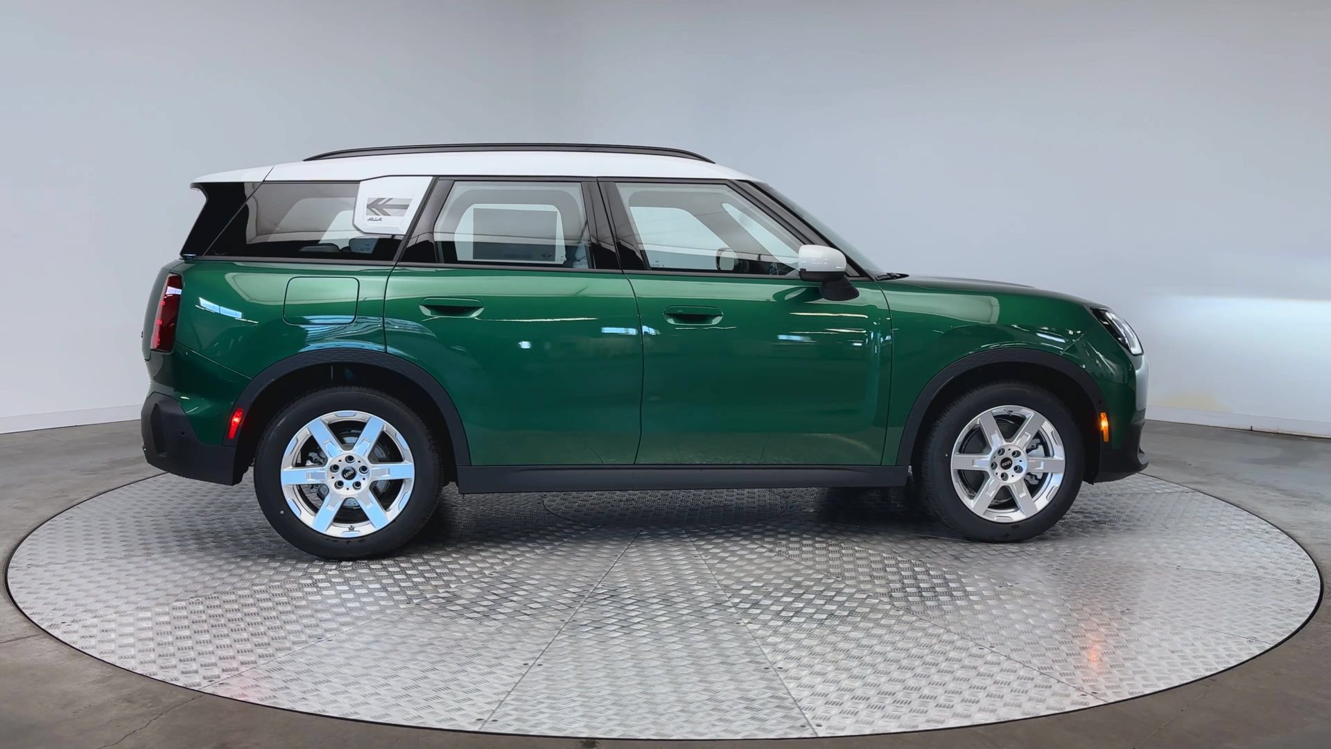 Certified 2026 MINI Cooper Countryman S AWD/4WD image 9