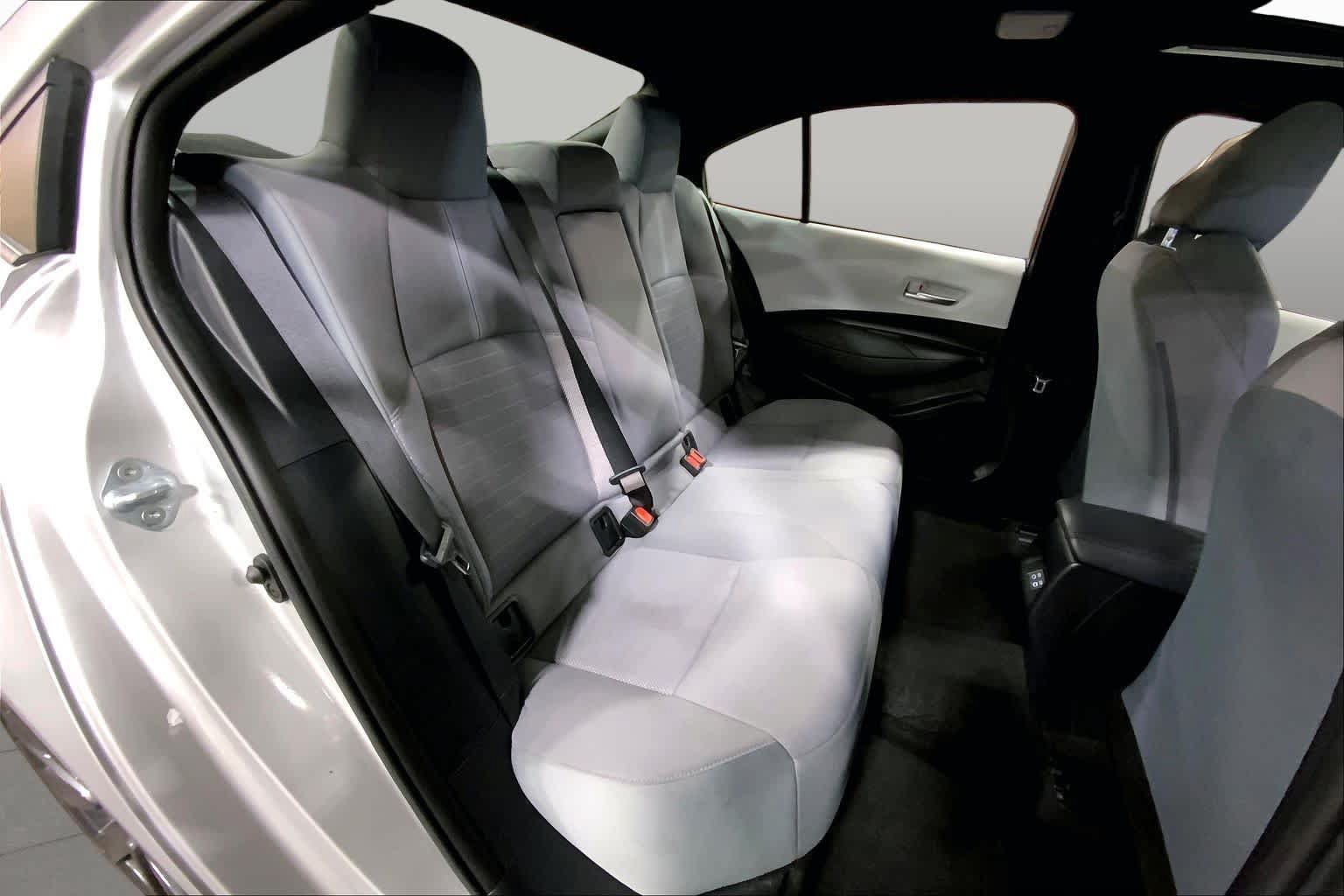 Certified 2024 Toyota Corolla SE w/ SE Premium Package FWD image 20
