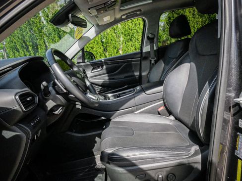 Used 2022 Hyundai Santa Fe Limited FWD image 16