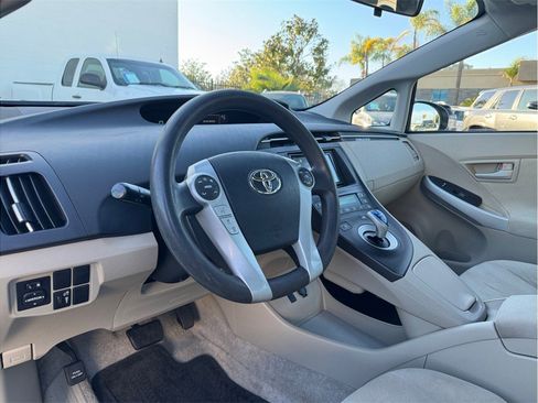 Used 2011 Toyota Prius Three w/ Navigation Pkg image 20