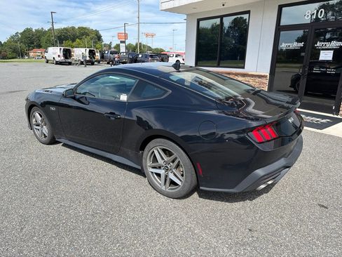 Used 2024 Ford Mustang GT RWD image 7