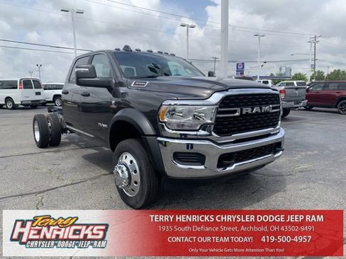 New 2024 RAM 4500 SLT w/ Quick Order Package 2YG SLT image 1