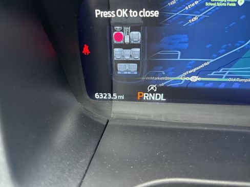 Used 2025 Ford Explorer Active w/ Active Comfort Package image 22