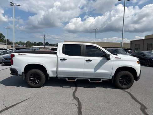 Used 2019 Chevrolet Silverado 1500 Custom Trail Boss w/ Custom Convenience Package AWD/4WD image 12