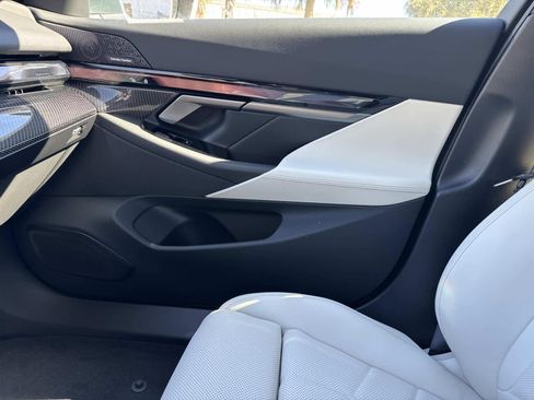 New 2026 BMW i5 eDrive40 w/ Premium Package image 22