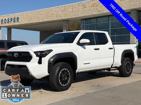 Used 2024 Toyota Tacoma TRD Off-Road AWD/4WD image 9