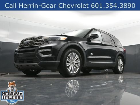 Used 2023 Ford Explorer King Ranch w/ Technology Package RWD image 39