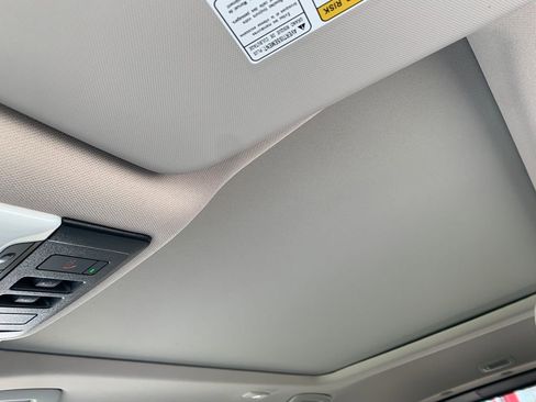 Used 2026 Nissan Rogue SV w/ SV Premium Package image 29