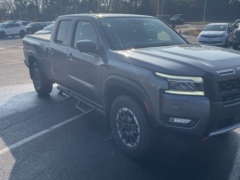 Used 2025 Nissan Frontier PRO-4X w/ Pro Premium Package image 5