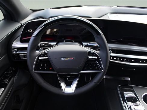 New 2026 Cadillac Lyriq V AWD/4WD image 15